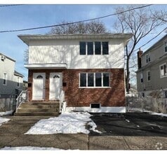 Building Photo - 62 Graywood Rd