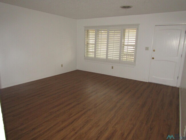 Foto del edificio - 1806 W Ray Ave