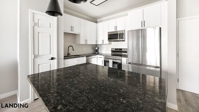 Foto del edificio - 901 Colorado Blvd