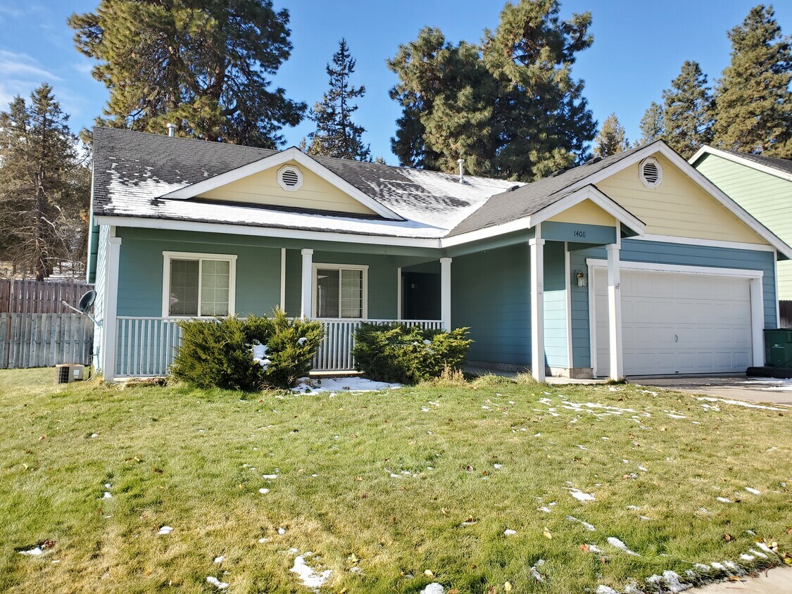 1408 W Ridge Dr, Klamath Falls, OR 97601 House Rental in Klamath