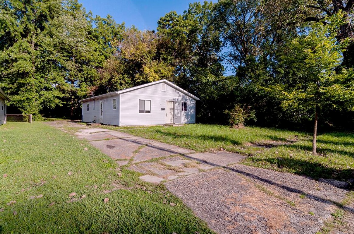 Primary Photo - 3129 Station St