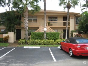 Building Photo - 13849 Royal Palm Ct