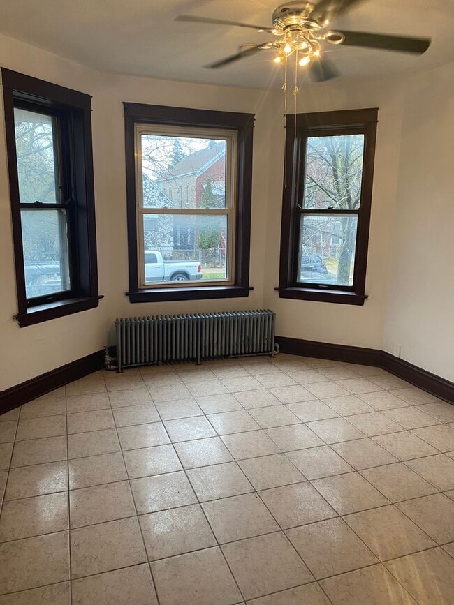 Building Photo - 3116 S Kedvale Ave