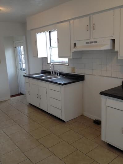Foto del edificio - 2946 N Moreland Ave