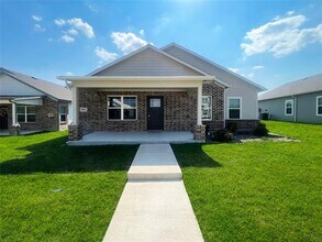 Building Photo - 4004 Dayton Dr