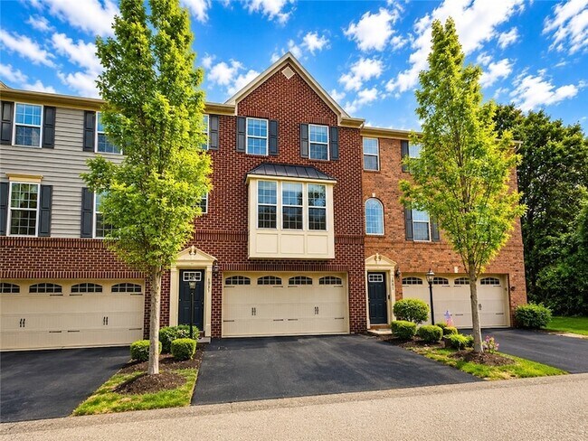 Foto del edificio - 1502 Pointe View Dr