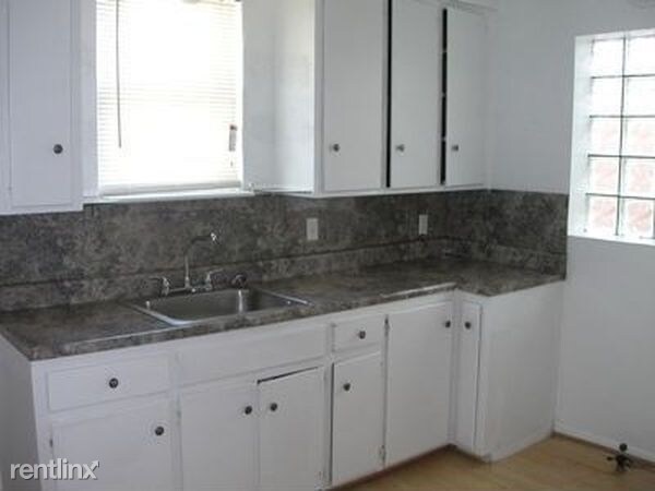 Foto del edificio - 3 br, 2 bath House - 17310 Birwood St