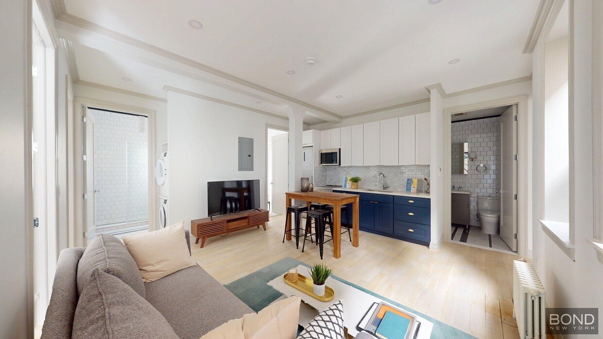 Primary Photo - 250 W 91st St