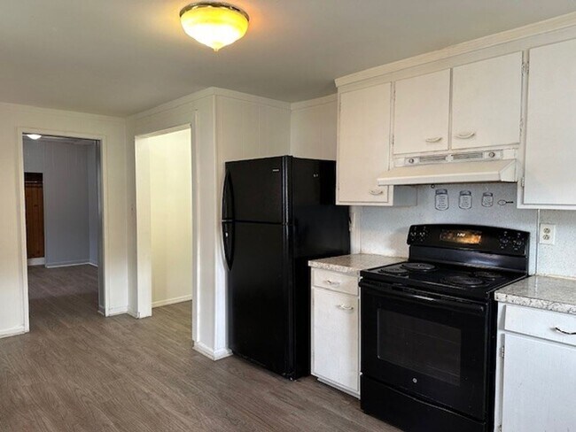 Foto del edificio - 746 Maple St