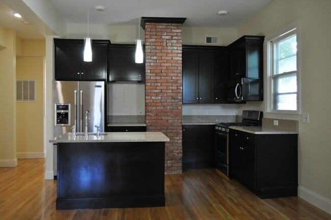 Foto del edificio - 34 Juniper St