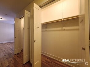 Building Photo - 555 W Arlington Pl