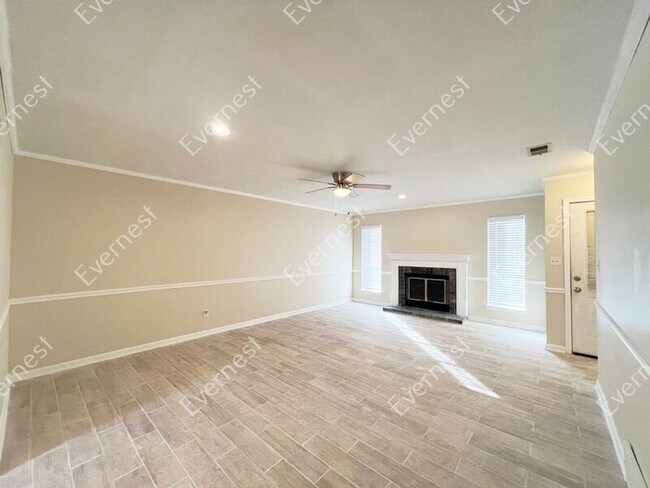 Foto del edificio - 6422 Valleydale Dr