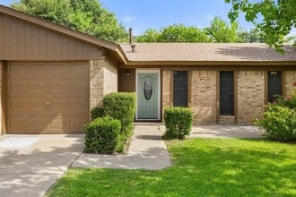 Building Photo - 704 Brookwood Cir