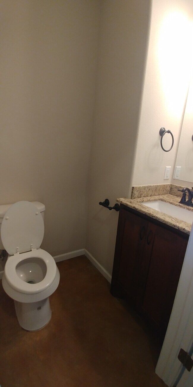 Building Photo - 4403 Nagle St