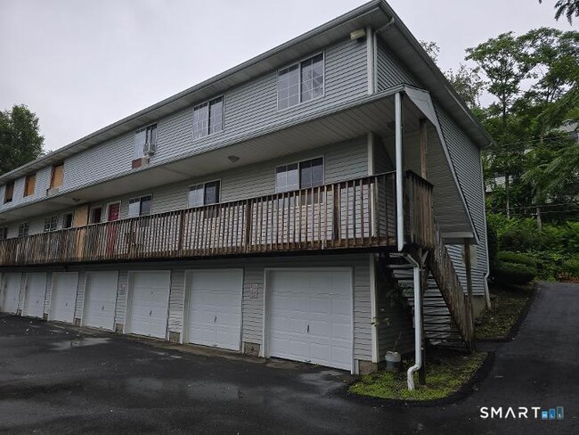 Building Photo - 215 Waterville St