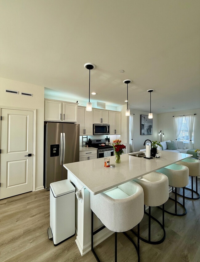 Foto del edificio - 2035 Sequoia Ave