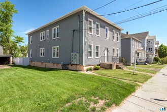 Building Photo - 108 Belden St