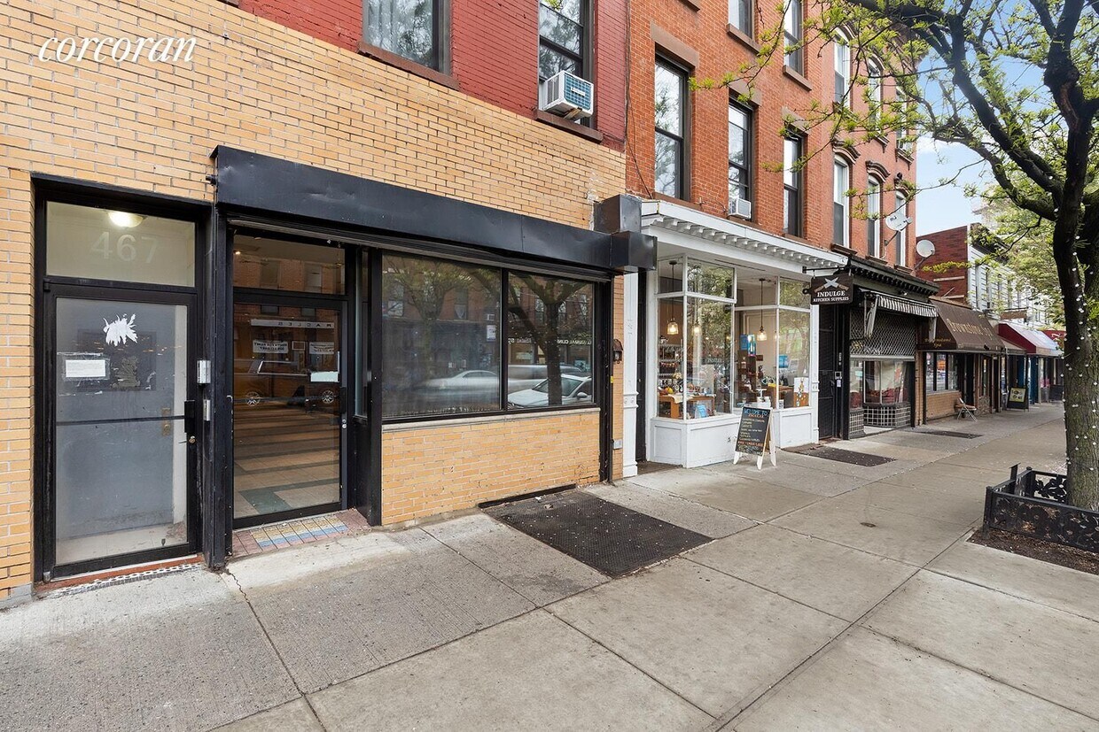 Building Photo - 467 Myrtle Ave