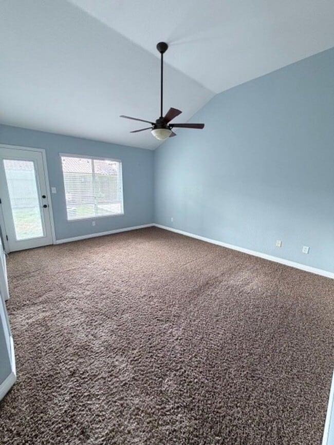 Building Photo - 9305 Brookstone Ct