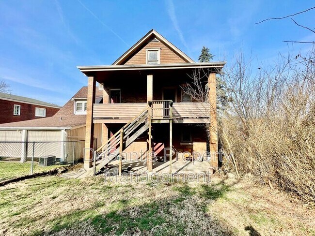 Foto del edificio - 946 Beaver Rd