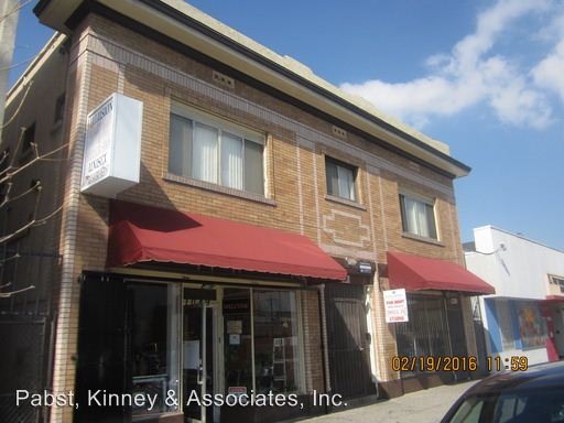 Primary Photo - 1049 Pine Ave