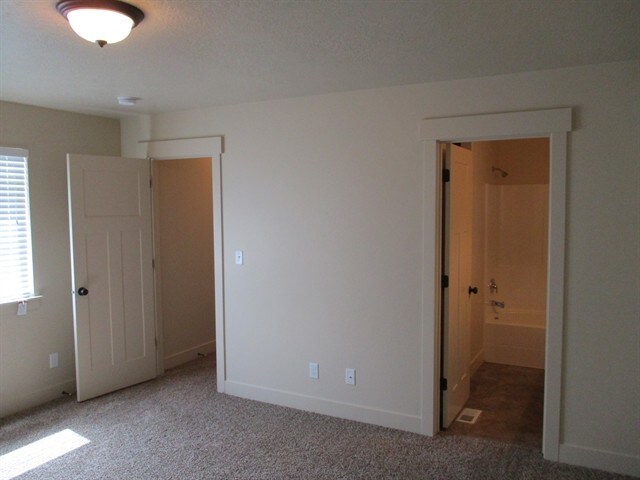 Foto del edificio - 1458 W 150 N