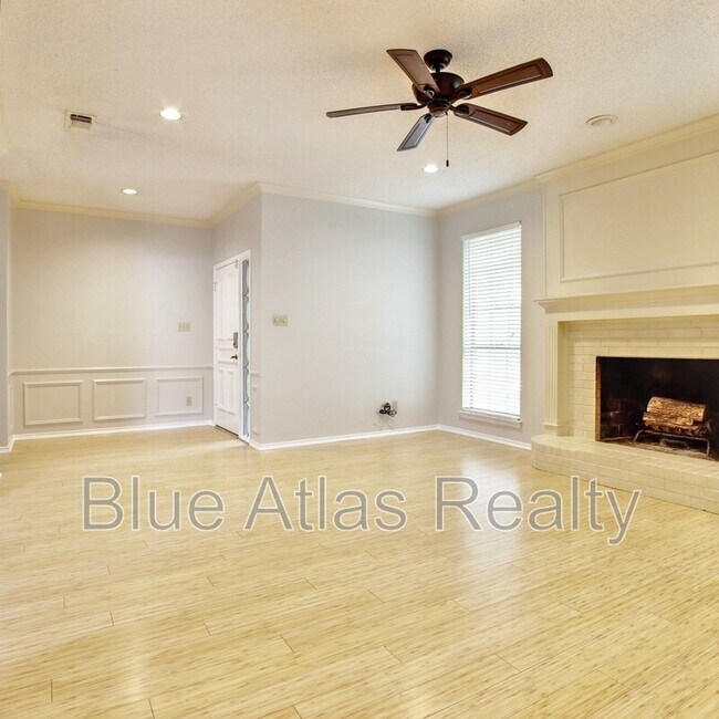 Foto del edificio - 5725 Ridgerock Ct