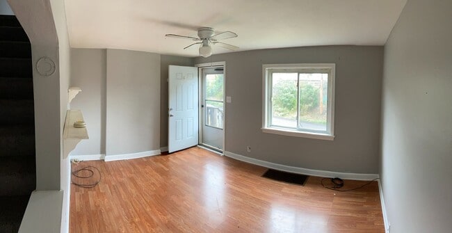 Photo - 1514 Shire Place House