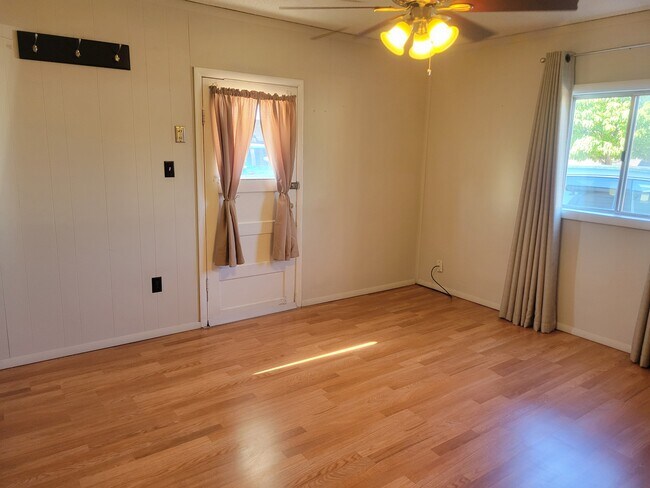 Foto del edificio - 2322 South Ave W