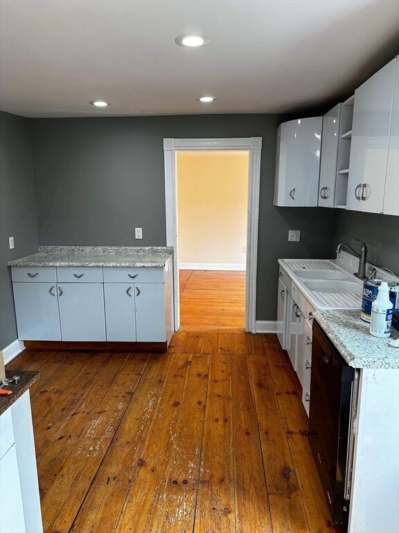 Building Photo - 291 Main St