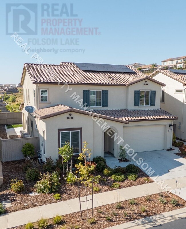 Building Photo - Available Now! 5 Bedroom 4.5 Bath at Russe...