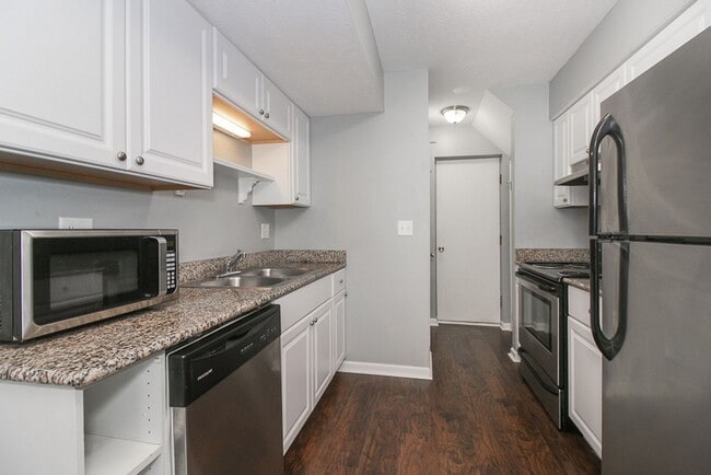 Foto del edificio - 3 Bedroom/2.5 Bath Westlake!! Condo living...