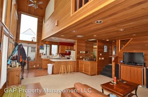 Foto del edificio - 2019 N Jantzen Ave