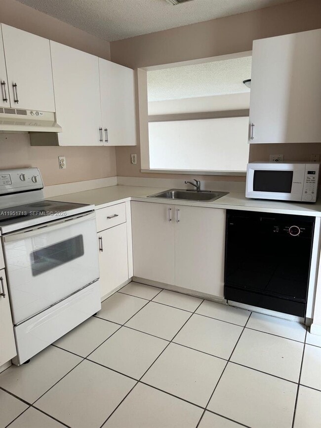 Foto del edificio - 12527 NW 11th Ln