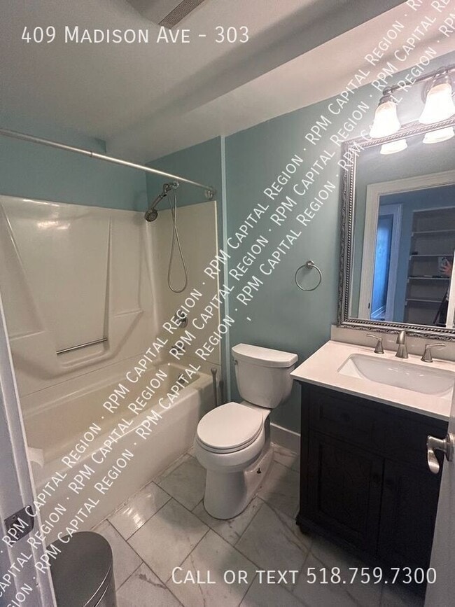 Building Photo - 409 Madison Ave