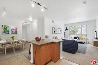 Building Photo - 100 S Alameda St