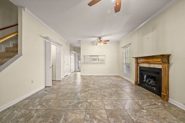 Building Photo - 5335 Rosedown Ct