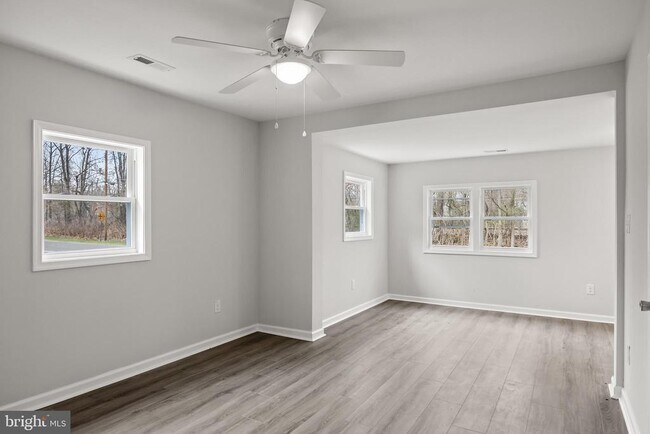 Foto del edificio - 467 W Atlantic Ave