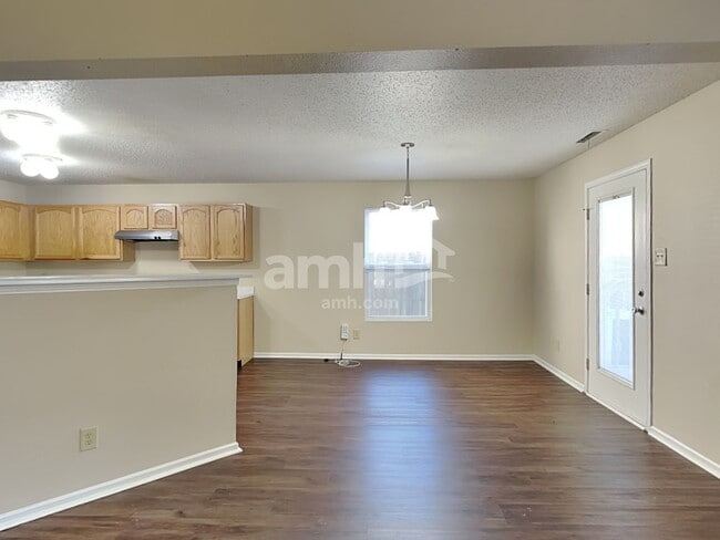 Foto del edificio - 1212 N Aberdeen Dr