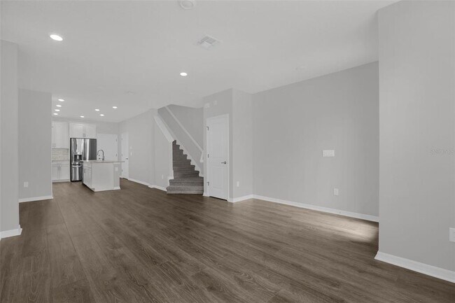 Foto del edificio - 8629 Tavistock Lakes Blvd