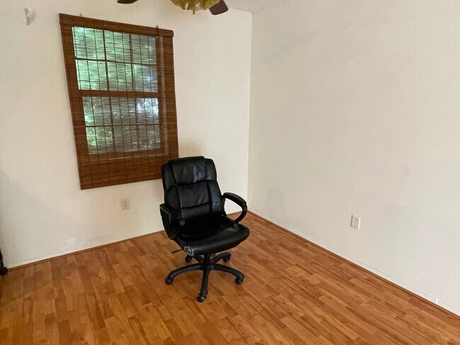 Foto del edificio - 18276 NW 237th St