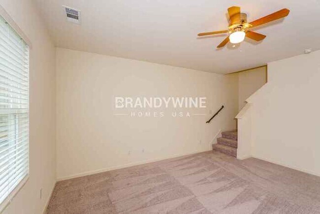 Foto del edificio - 2556 Sanders Crk Rd