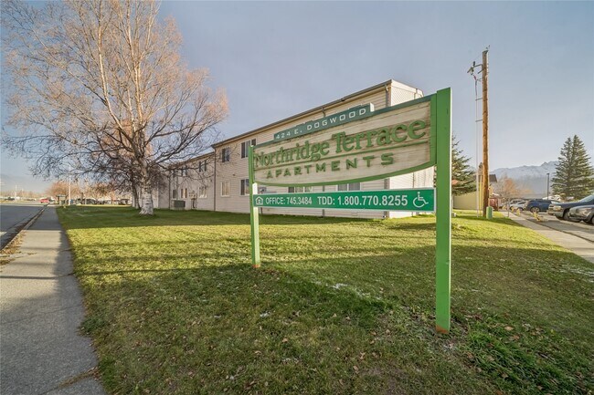 Foto del edificio - 424 E Dogwood Ave