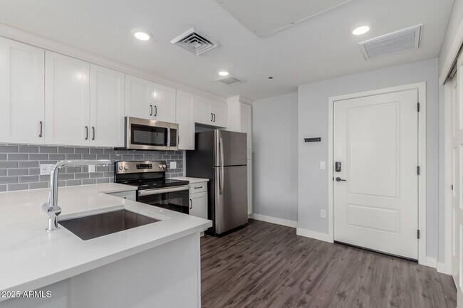 Foto del edificio - 475 N 9th St