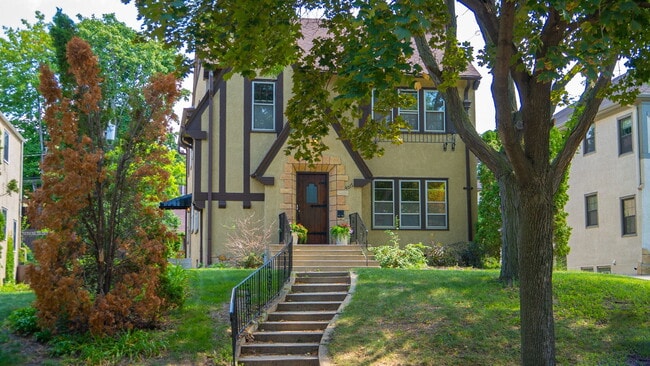 Building Photo - 4017 DuPont Ave S