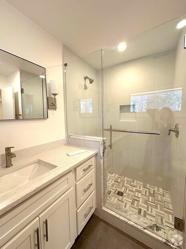 Building Photo - 5732 Doncaster Dr