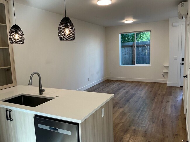 Foto del edificio - 3857 SE 28th Ave
