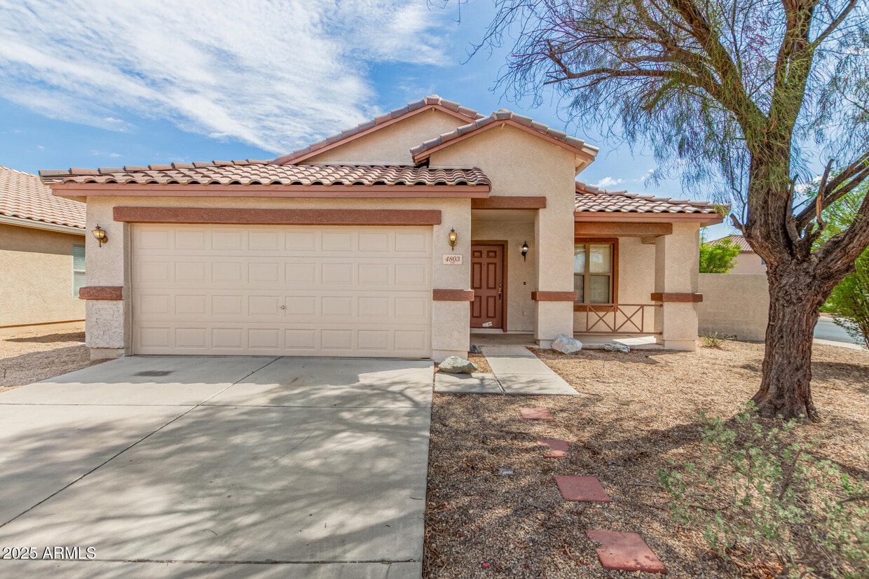 Foto principal - 4803 N 92nd Ln
