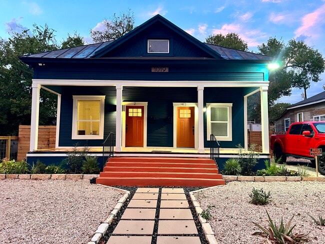 Photo - 1019 Steves Ave Townhome