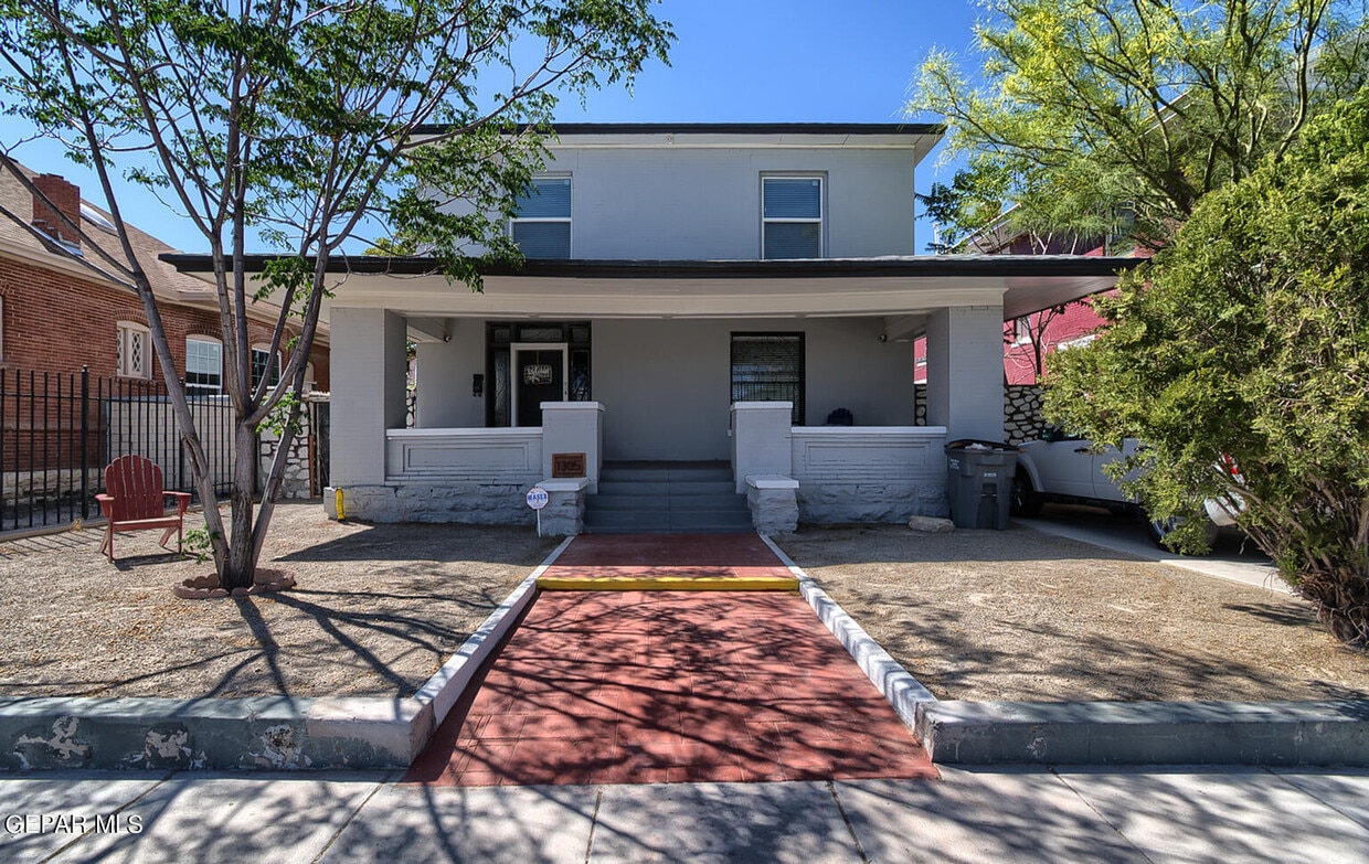 Primary Photo - 1305 E Rio Grande Ave